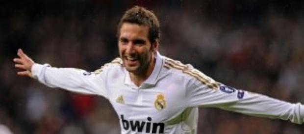 El 'pipita' vistiendo la camiseta blanca El 'pipita' vistiendo la camiseta blanca