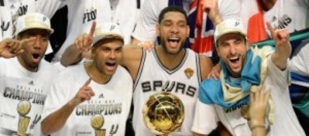San Antonio Spurs, campeones de la NBA San Antonio Spurs, campeones de la NBA