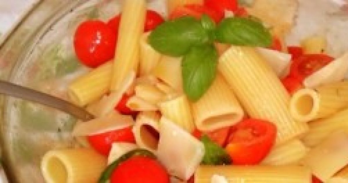 Insalata di pasta fredda all’italiana