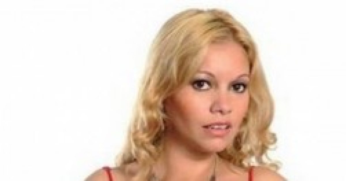 Spagna-Cile: Marlen Doll offre 16 ore di rapporti sessuali in caso di