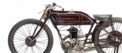 Motocicleta antiga Garelli muito rara.