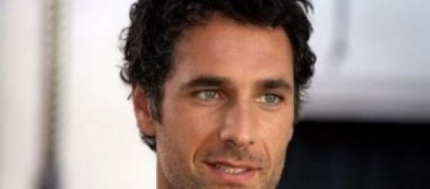 Raoul Bova ufficializza la sua relazione. Raoul Bova ufficializza la sua relazione.