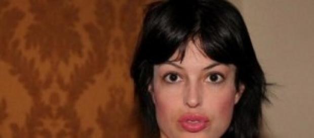 Sara Tommasi e il suo rapporto con Berlusconi Sara Tommasi e il suo rapporto con Berlusconi