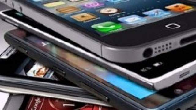 Smartphone, tablet, cd e dvd pi&ugrave; cari