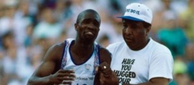 Derek Redmond y su padre en Barcelona 92 Derek Redmond y su padre en Barcelona 92