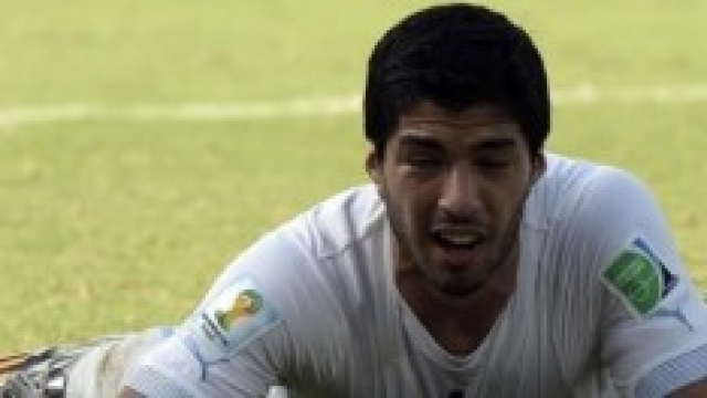 Una foto di Luis Suarez con l'Urugay (REUTERS) 