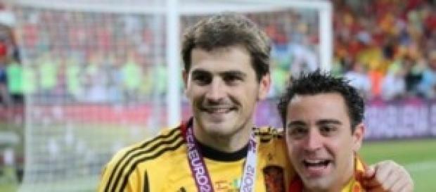 Iker Casillas y Xavi Hernández Iker Casillas y Xavi Hernández