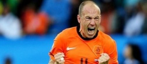 Robben carica i suoi compagni di squadra