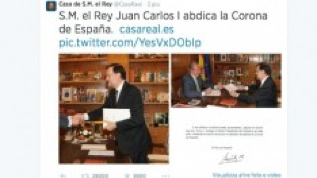 Juan Carlos abdica in favore di Felipe via Twitter