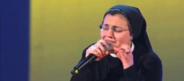 Il singolo di suor Cristina non decolla. Il singolo di suor Cristina non decolla.