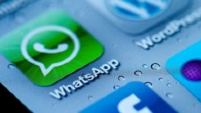 #whatsappdown ancora una volta.