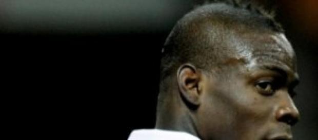 Ennesima provocazione di Balotelli Ennesima provocazione di Balotelli