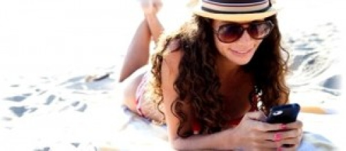 Vacanze all'estero, risparmiare su SMS e chiamate