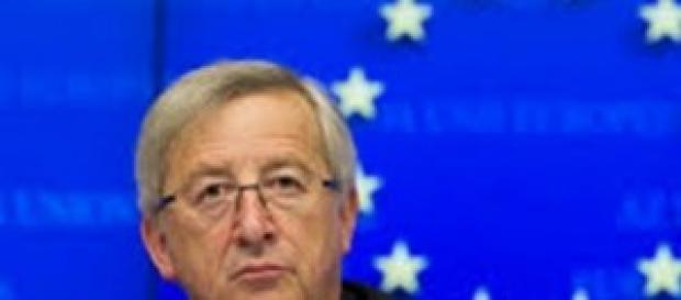 Juncker chiede fiducia all'Europarlamento. Juncker chiede fiducia all'Europarlamento.