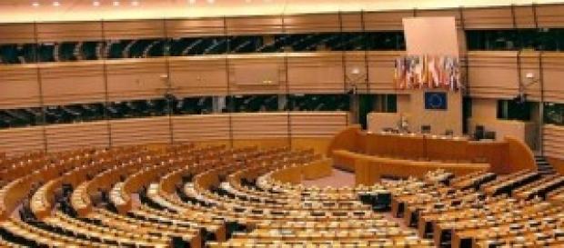 UE, l'emiciclo della Commissione Europea UE, l'emiciclo della Commissione Europea
