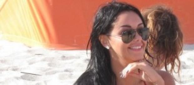 Nabilla Benattia, fidanzata di M'Vila Nabilla Benattia, fidanzata di M'Vila
