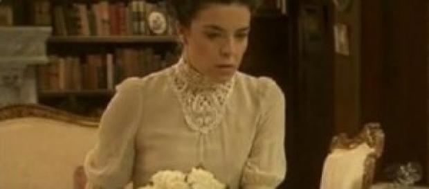 Gregoria riceva un mazzo di rose bianche. Gregoria riceva un mazzo di rose bianche.