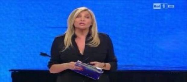 Mara Venier potrebbe passare ad Amici Mara Venier potrebbe passare ad Amici
