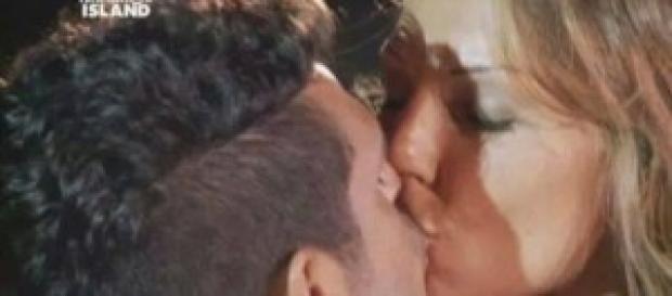 Cristian e Tara sposi a settembre 2015. Cristian e Tara sposi a settembre 2015.