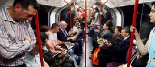 Tube etiquette:avoid eye contact and don't talk