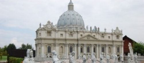 Vaticano espelle due sacerdoti cileni