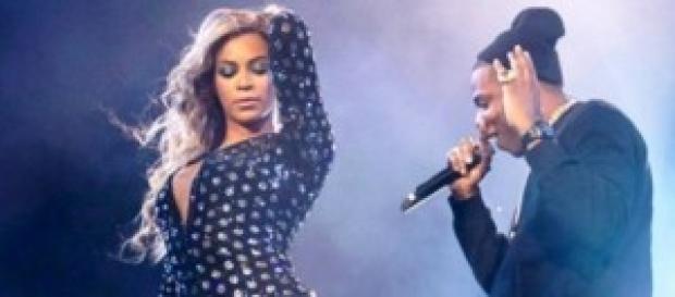 Divorzio Beyoncè e Jay-Z, colpa di Rihanna Divorzio Beyoncè e Jay-Z, colpa di Rihanna