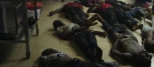 Les corps des victimes de la bousculade Les corps des victimes de la bousculade