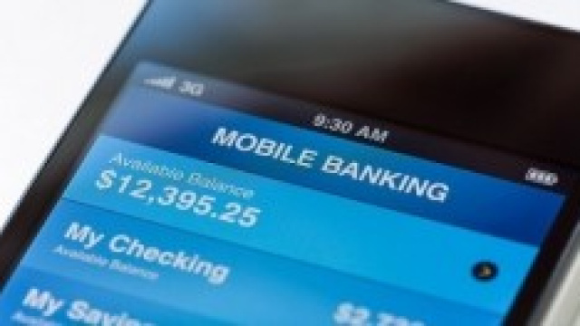 Banca e smartphone, 'boom' del 'mobile banking'
