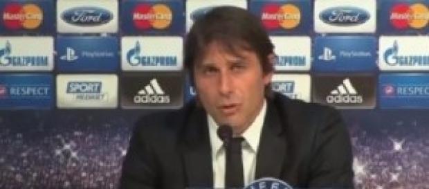 Antonio Conte in Puglia per le vacanze Antonio Conte in Puglia per le vacanze
