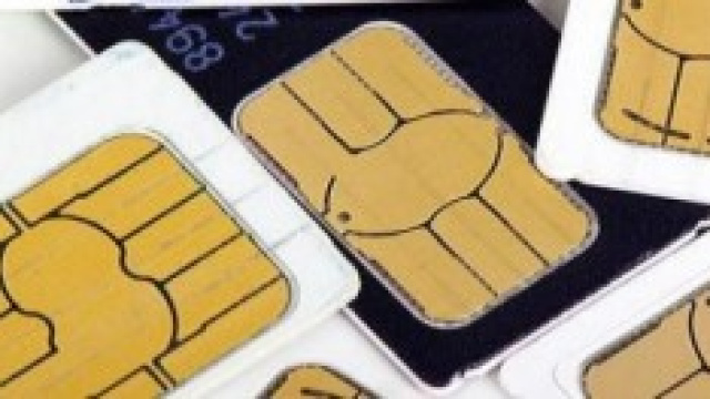 Stangata estiva per alcuni servizi Vodafone e Tim