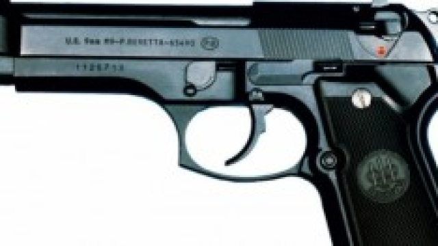 Giovane sparato alla schiena a Napoli