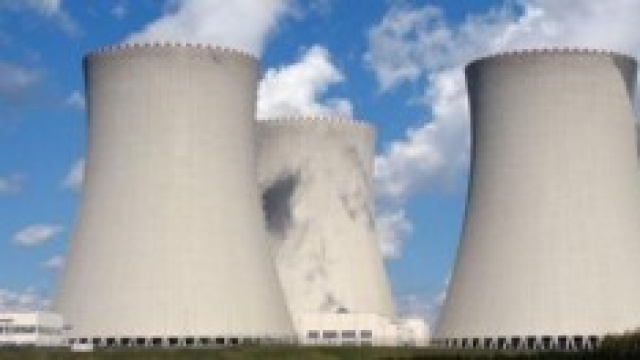 Razzi di Hamas sfiorano una centrale nucleare 