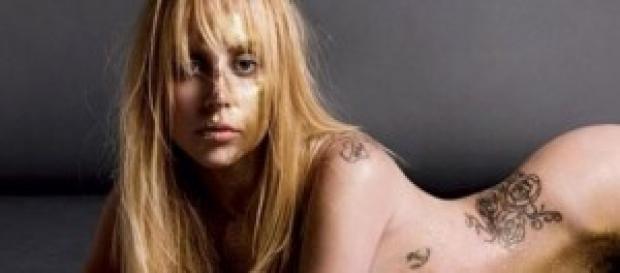 Lady Gaga, in una delle sue foto sensuali Lady Gaga, in una delle sue foto sensuali