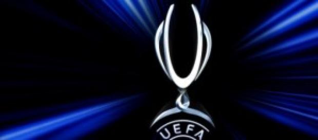 Trofeo de la Supercopa de Europa Trofeo de la Supercopa de Europa