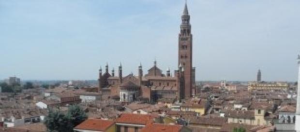 Cremona, il Torrazzo e il minareto Cremona, il Torrazzo e il minareto