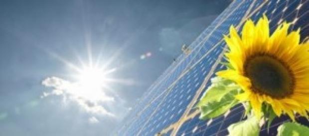 Energia solar, renovável e não poluente Energia solar, renovável e não poluente