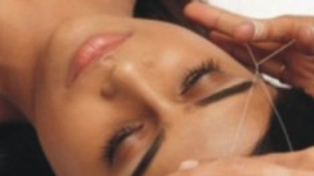 depilazione col filo orientale; tecniche, vantaggi