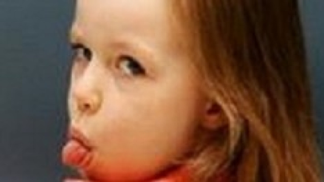 Bambina che fa i capricci