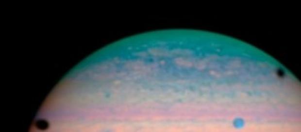 Hubble - Éclipses de Jupiter Hubble - Éclipses de Jupiter