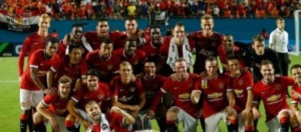 Manchester United celebrando el triunfo Manchester United celebrando el triunfo