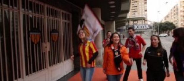 Valencianistas llenos de ilusión. Valencianistas llenos de ilusión.