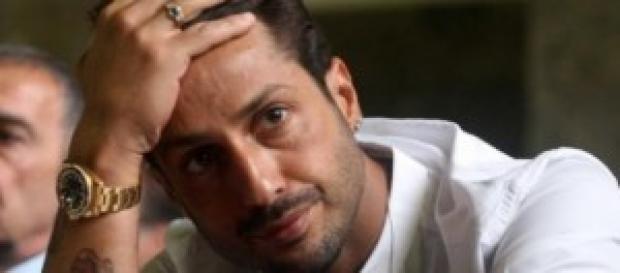 Fabrizio Corona minaccia di togliersi la vita. Fabrizio Corona minaccia di togliersi la vita.