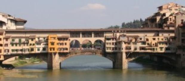 Ponte Vecchio, una veduta sull'Arno Ponte Vecchio, una veduta sull'Arno