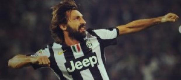 Andrea Pirlo celebrando un tanto Andrea Pirlo celebrando un tanto