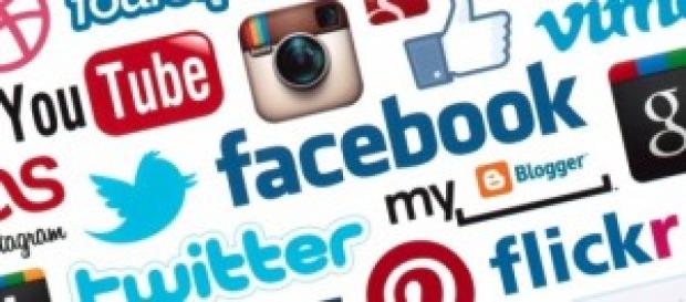 web 2.0. & Réseaux Sociaux pour communiquer web 2.0. & Réseaux Sociaux pour communiquer