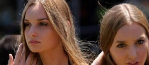 Gemelas separadas al nacer Gemelas separadas al nacer