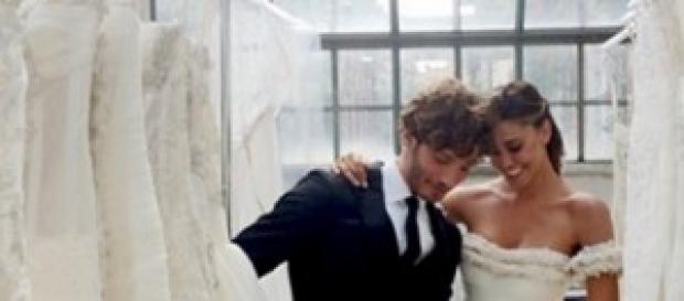 Belén e Stefano di nuovo sposi sul set Belén e Stefano di nuovo sposi sul set