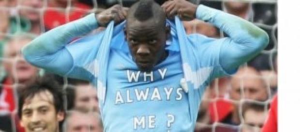 Mario Balotelli si comporta ancora da bad-boy Mario Balotelli si comporta ancora da bad-boy