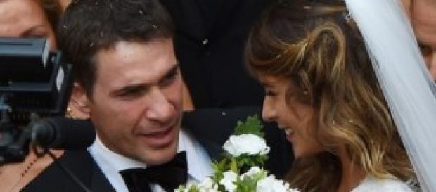 Elisabetta Canalis molto sorridente con il marito Elisabetta Canalis molto sorridente con il marito