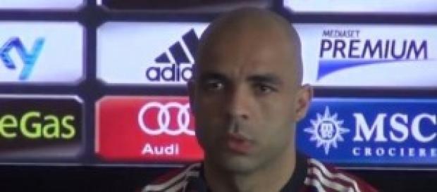 Alex nuovo difensore del Milan Alex nuovo difensore del Milan
